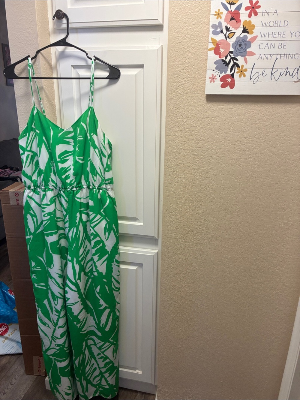 Lilly Pulitzer for Target Green & White Palm-Print Wide-Leg Jumpsuit w/ pockets - Picture 3 of 13